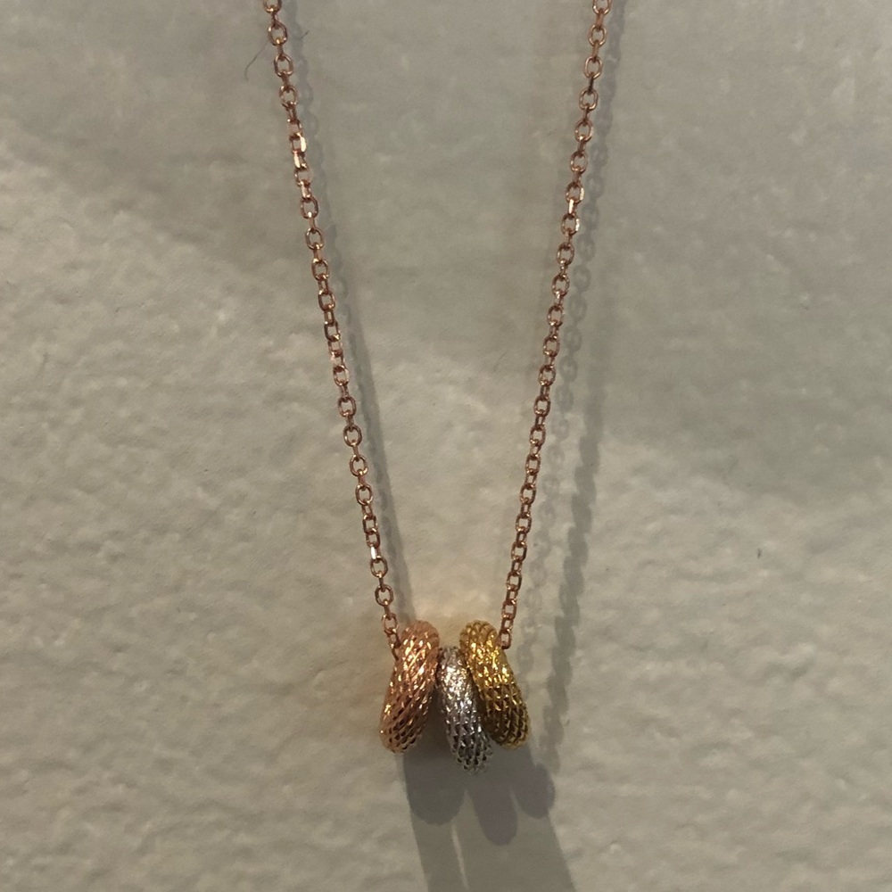 tri colored circle necklace